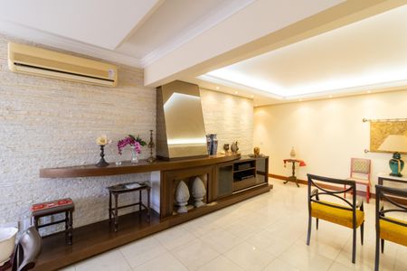 Apartamento à venda com 155m², 3 quartos e 3 vagas Apartamento à venda com 155m², 3 quartos e 3 vagasSala