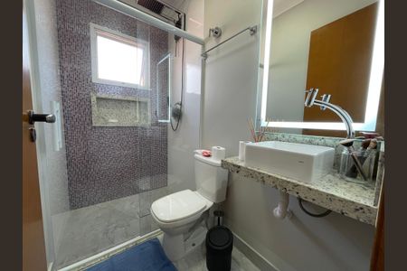 Casa à venda com 130m², 3 quartos e 2 vagasBanheiro Social