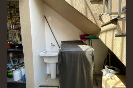 Casa à venda com 130m², 3 quartos e 2 vagasÁrea de Serviço