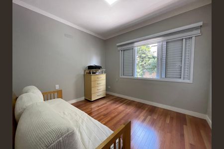 Casa à venda com 130m², 3 quartos e 2 vagasSuíte