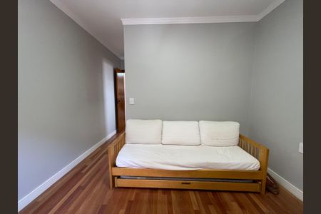 Casa à venda com 130m², 3 quartos e 2 vagasSuíte