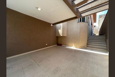 Casa à venda com 130m², 3 quartos e 2 vagasGaragem