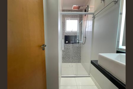 Casa à venda com 130m², 3 quartos e 2 vagasBanheiro da Suíte