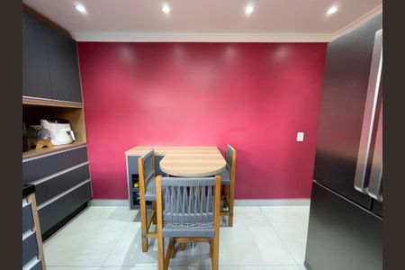 Casa à venda com 130m², 3 quartos e 2 vagasCozinha