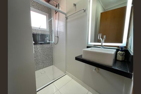 Casa à venda com 130m², 3 quartos e 2 vagasBanheiro da Suíte