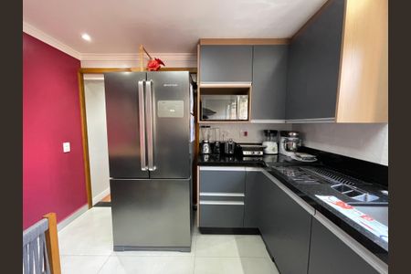 Casa à venda com 130m², 3 quartos e 2 vagasCozinha