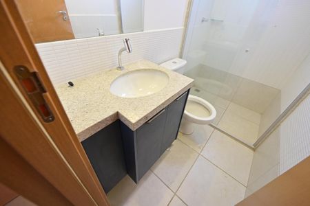 Apartamento para alugar com 66m², 2 quartos e 1 vaga Apartamento para alugar com 66m², 2 quartos e 1 vagaBanheiro
