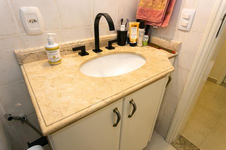 Apartamento à venda com 94m², 3 quartos e 2 vagasBanheiro