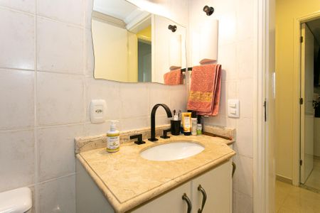 Apartamento à venda com 94m², 3 quartos e 2 vagasBanheiro