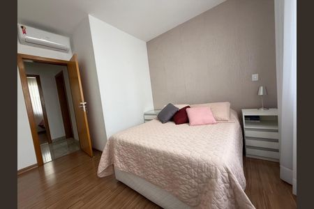 Apartamento à venda com 90m², 4 quartos e 3 vagasSuíte
