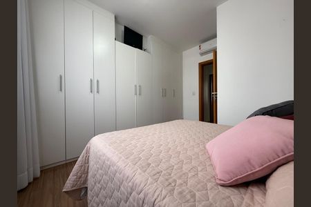 Apartamento à venda com 90m², 4 quartos e 3 vagasSuíte