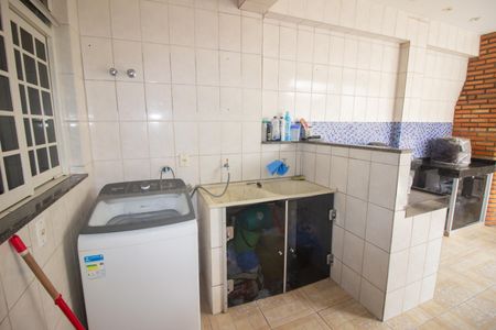 Casa à venda com 400m², 7 quartos e 4 vagas Casa à venda com 400m², 7 quartos e 4 vagasÁrea de Serviço - Casa 3