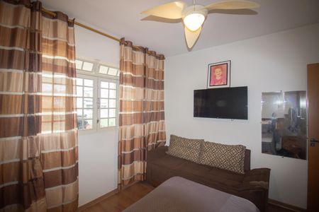 Casa à venda com 400m², 7 quartos e 4 vagas Casa à venda com 400m², 7 quartos e 4 vagasQuarto 1 - Casa 1