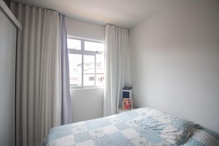 Casa à venda com 400m², 7 quartos e 4 vagas Casa à venda com 400m², 7 quartos e 4 vagasQuarto 2 - Casa 2