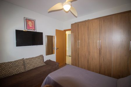 Casa à venda com 400m², 7 quartos e 4 vagas Casa à venda com 400m², 7 quartos e 4 vagasQuarto 1 - Casa 1