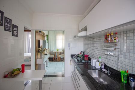 Casa à venda com 400m², 7 quartos e 4 vagas Casa à venda com 400m², 7 quartos e 4 vagasCozinha - Casa 2