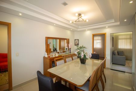 Casa à venda com 400m², 7 quartos e 4 vagas Casa à venda com 400m², 7 quartos e 4 vagasCopa - Casa 1