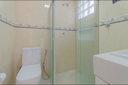 Casa para alugar com 250m², 3 quartos e 4 vagas Casa para alugar com 250m², 3 quartos e 4 vagasBanheiro da Suíte