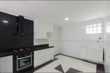 Casa para alugar com 250m², 3 quartos e 4 vagas Casa para alugar com 250m², 3 quartos e 4 vagasCozinha