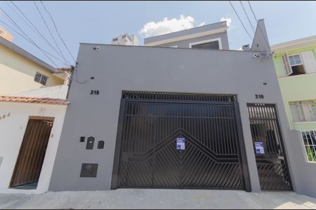 Casa para alugar com 250m², 3 quartos e 4 vagas Casa para alugar com 250m², 3 quartos e 4 vagasFachada + Placa