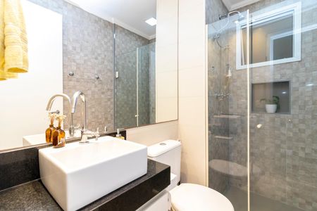 Apartamento à venda com 76m², 2 quartos e 1 vaga Apartamento à venda com 76m², 2 quartos e 1 vagaBanheiro