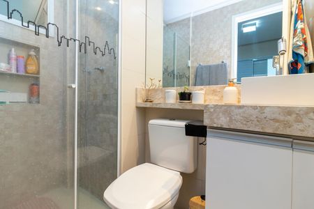 Apartamento à venda com 76m², 2 quartos e 1 vaga Apartamento à venda com 76m², 2 quartos e 1 vagaBanheiro da Suíte