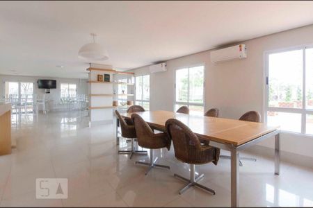 Apartamento à venda com 76m², 2 quartos e 1 vaga Apartamento à venda com 76m², 2 quartos e 1 vagaÁrea comum - Salão de festas