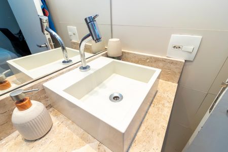 Apartamento à venda com 76m², 2 quartos e 1 vaga Apartamento à venda com 76m², 2 quartos e 1 vagaBanheiro da Suíte