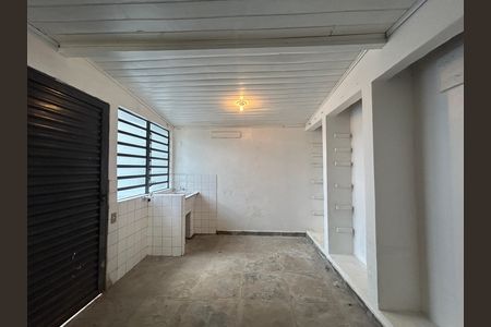 Casa à venda com 180m², 3 quartos e 2 vagas Casa à venda com 180m², 3 quartos e 2 vagasÁrea de Serviço