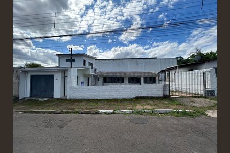 Casa à venda com 180m², 3 quartos e 2 vagas Casa à venda com 180m², 3 quartos e 2 vagasPlaca