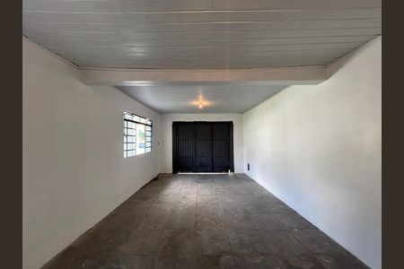 Casa à venda com 180m², 3 quartos e 2 vagas Casa à venda com 180m², 3 quartos e 2 vagasGaragem