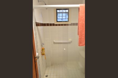 Casa de condomínio à venda com 179m², 3 quartos e 2 vagasBanheiro 1