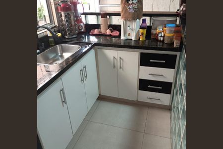 Cozinha de casa para alugar com 2 quartos, 78m² em Jardim Bertoni, Americana