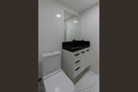 Banheiro de casa à venda com 1 quarto, 60m² em Vila Monumento, São Paulo