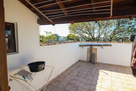 Casa à venda com 220m², 3 quartos e 2 vagas Casa à venda com 220m², 3 quartos e 2 vagasVista do Quarto 1