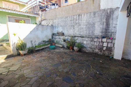 Casa à venda com 220m², 3 quartos e 2 vagas Casa à venda com 220m², 3 quartos e 2 vagasQuintal