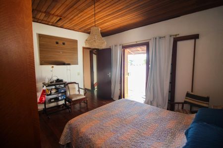 Casa à venda com 220m², 3 quartos e 2 vagas Casa à venda com 220m², 3 quartos e 2 vagasQuarto 1