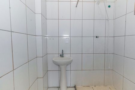 Casa para alugar com 100m², 2 quartos e 1 vaga Casa para alugar com 100m², 2 quartos e 1 vagaBanheiro Social