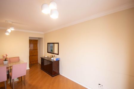 Apartamento para alugar com 90m², 3 quartos e 1 vaga Apartamento para alugar com 90m², 3 quartos e 1 vagaSala