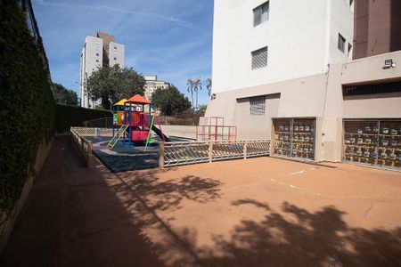 Apartamento para alugar com 90m², 3 quartos e 1 vaga Apartamento para alugar com 90m², 3 quartos e 1 vagaÁrea comum - Playground