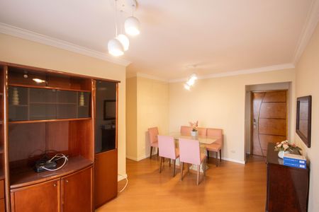 Apartamento para alugar com 90m², 3 quartos e 1 vaga Apartamento para alugar com 90m², 3 quartos e 1 vagaSala