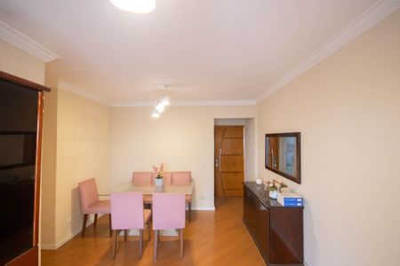 Apartamento para alugar com 90m², 3 quartos e 1 vaga Apartamento para alugar com 90m², 3 quartos e 1 vagaSala