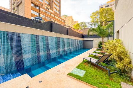 Studio para alugar com 19m², 1 quarto e sem vaga Studio para alugar com 19m², 1 quarto e sem vagaÁrea comum - Piscina