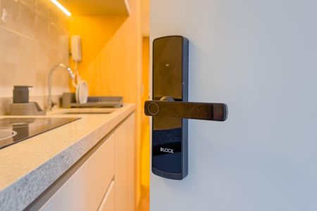 Studio para alugar com 19m², 1 quarto e sem vaga Studio para alugar com 19m², 1 quarto e sem vagaFechadura Eletrônica