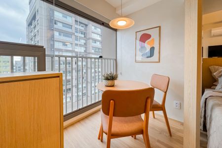 Studio para alugar com 19m², 1 quarto e sem vaga Studio para alugar com 19m², 1 quarto e sem vagaVaranda