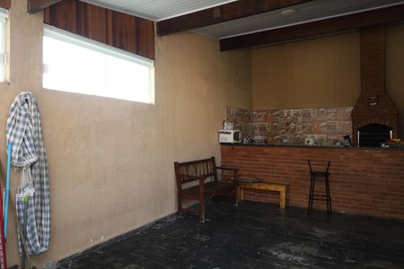 Casa à venda com 160m², 3 quartos e 6 vagasChurrasqueira