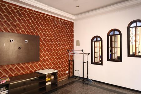 Casa à venda com 160m², 3 quartos e 6 vagasSala