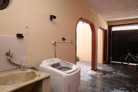 Casa à venda com 160m², 3 quartos e 6 vagasÁrea de Serviço