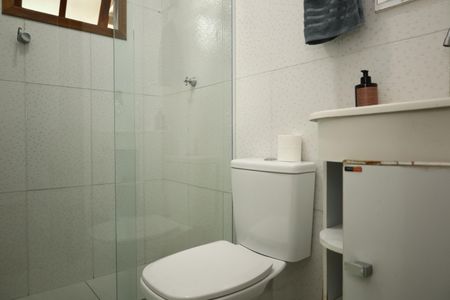 Casa à venda com 160m², 3 quartos e 6 vagasBanheiro da Suíte 