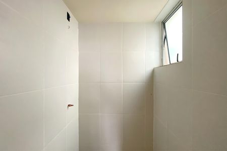 Apartamento à venda com 65m², 2 quartos e 1 vaga Apartamento à venda com 65m², 2 quartos e 1 vagaBanheiro da Suíte